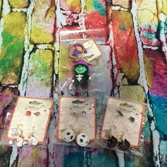 Halloween earring/ keychain lot - Picture 1 of 5